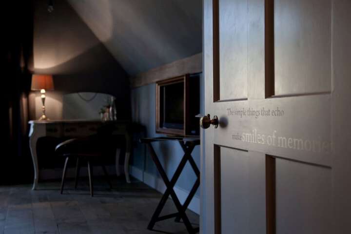 Room 3 of 85