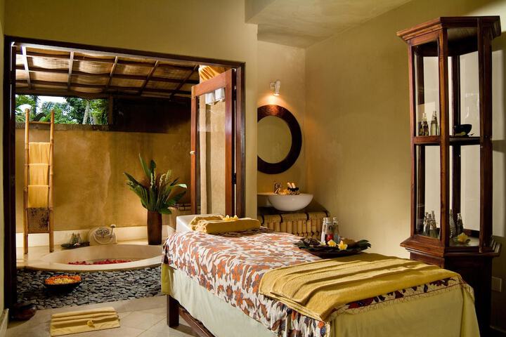 Room 42 of 80