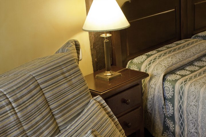 Room 4 of 43