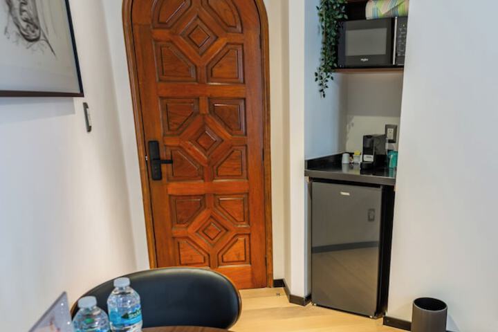 Room 164 of 329