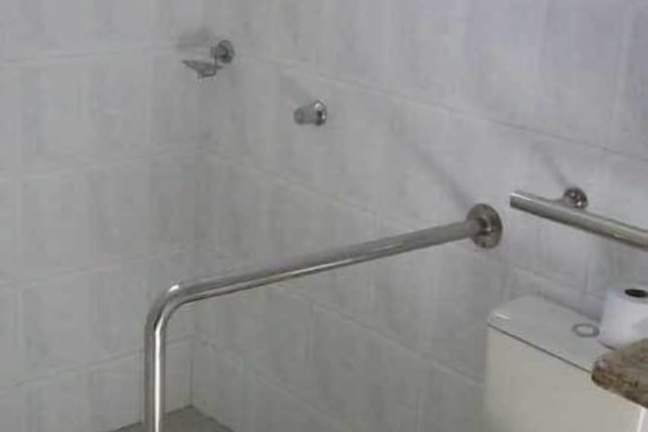 Clean Restrooms
