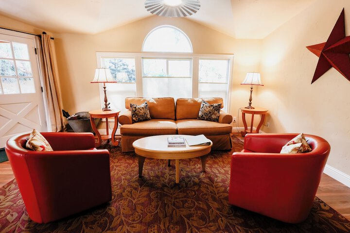 Room 22 of 48