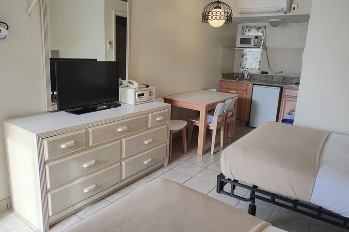 Room 19 of 58