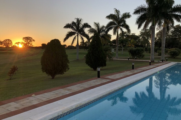 Pool 22 of 25