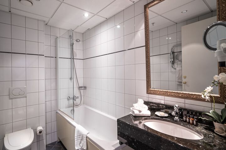 Bath Interior