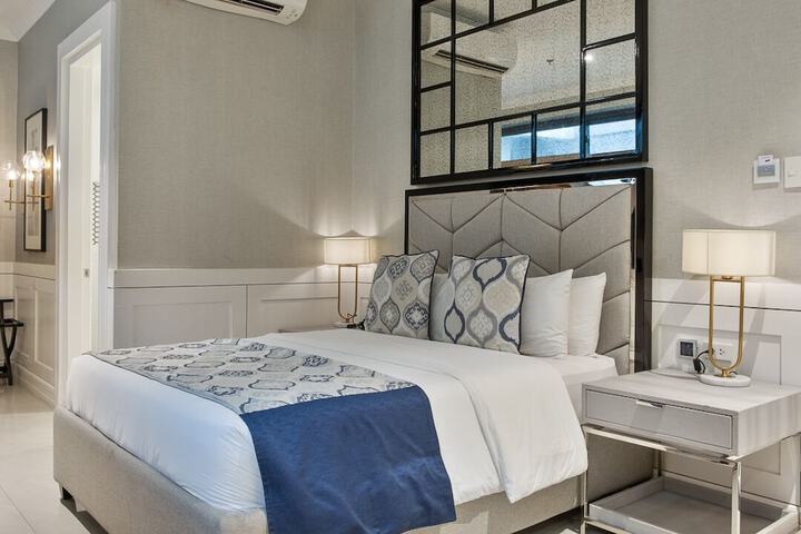 Room 21 of 69