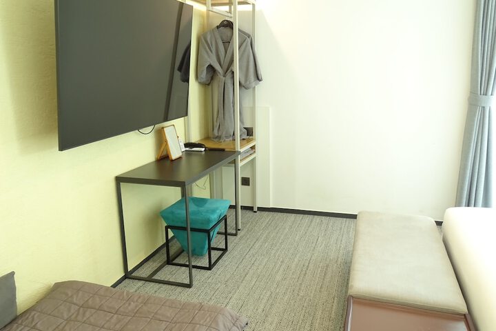 Room 97 of 219