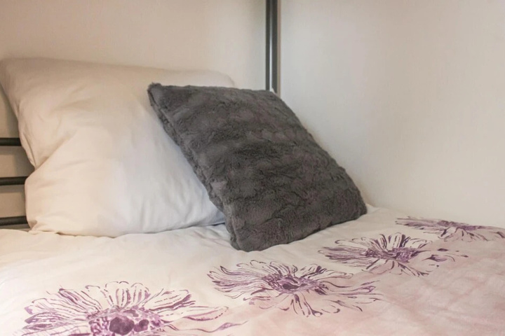 Room 5 of 17