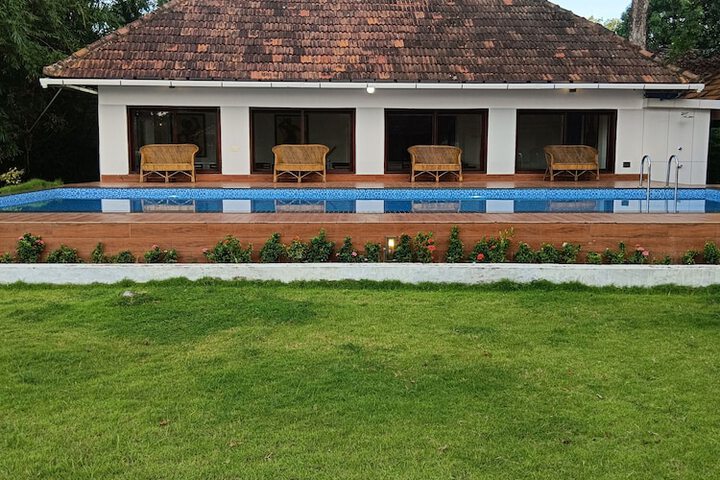 Hotel Exterior 20 of 21