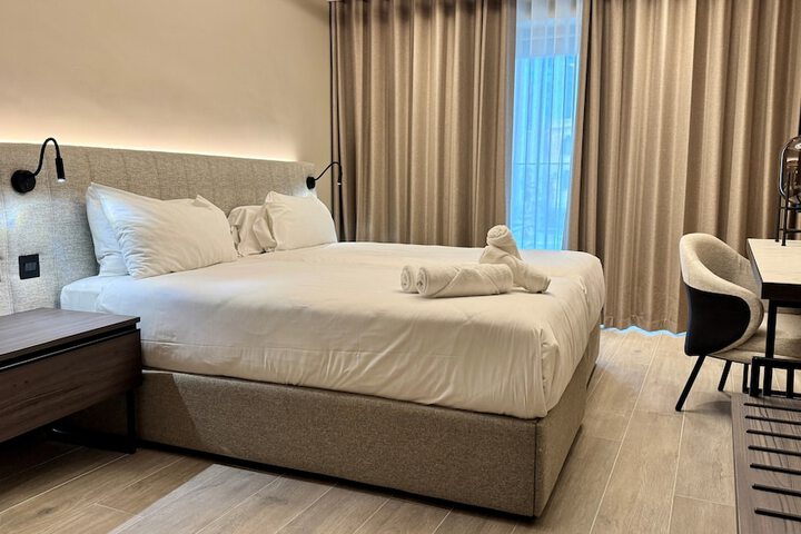 Room 48 of 71