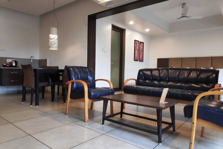 Room 15 of 48