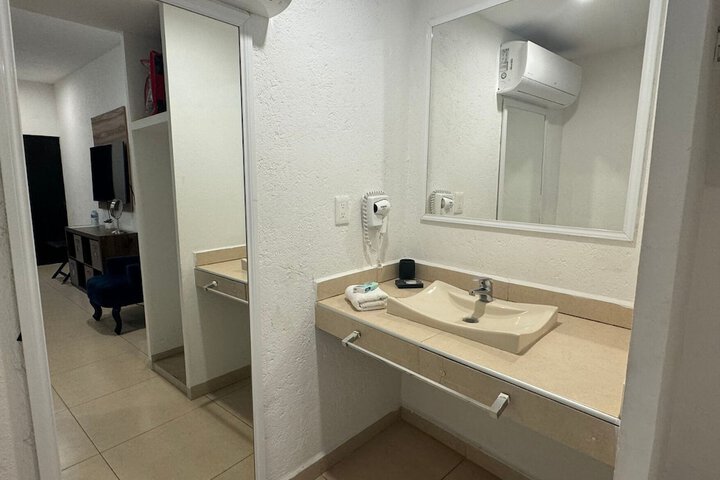 Room 29 of 54