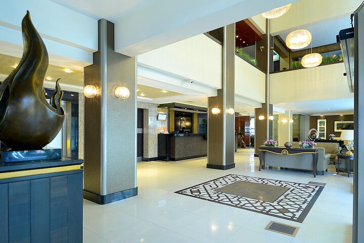 Lobby Photos