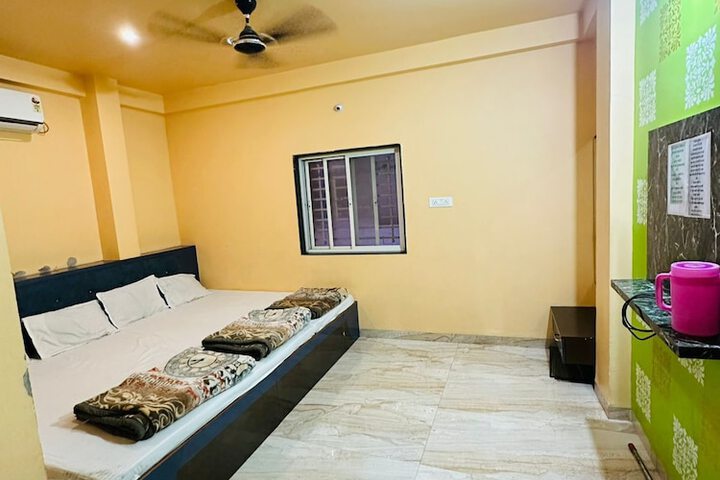 Room 6 of 11