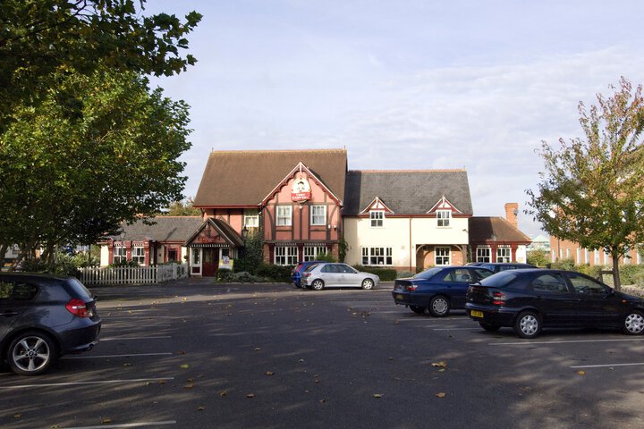 Premier Inn Reading - Caversham Bridge Hotel