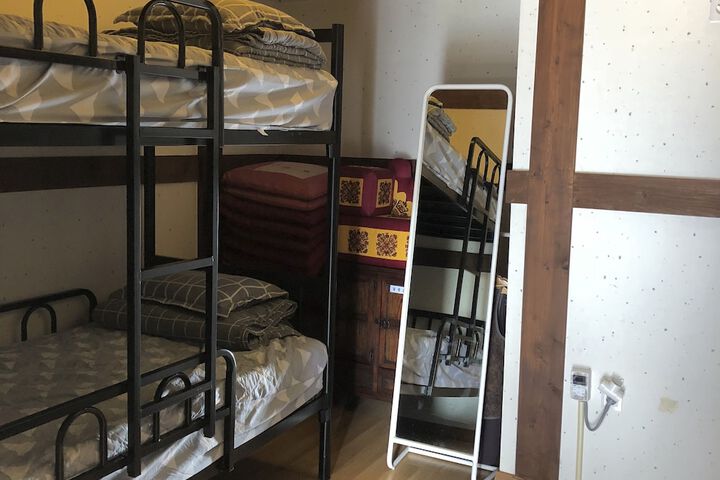 Room 21 of 47