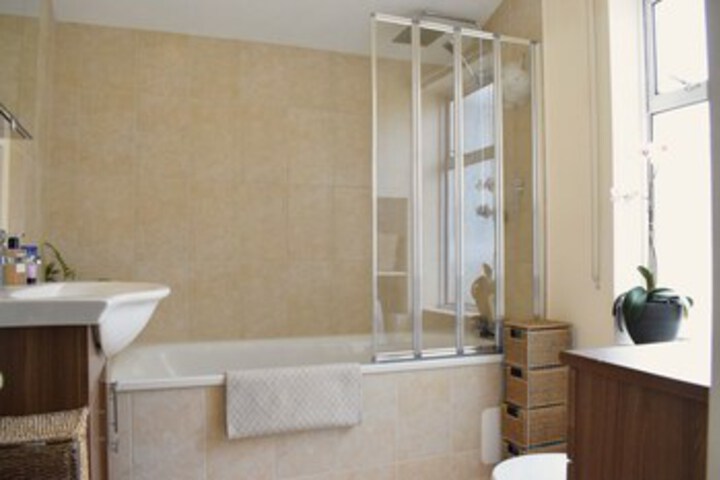 Room 2 of 19
