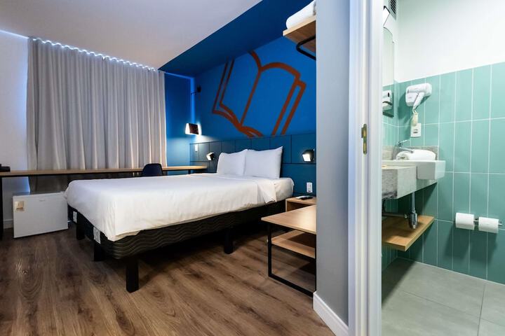 Room 34 of 96