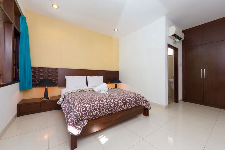 Room 12 of 46