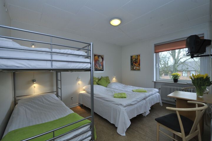 Room 5 of 45
