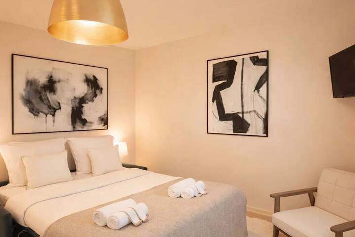 Room 15 of 43