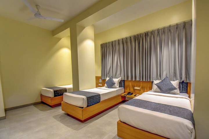 Room 5 of 18