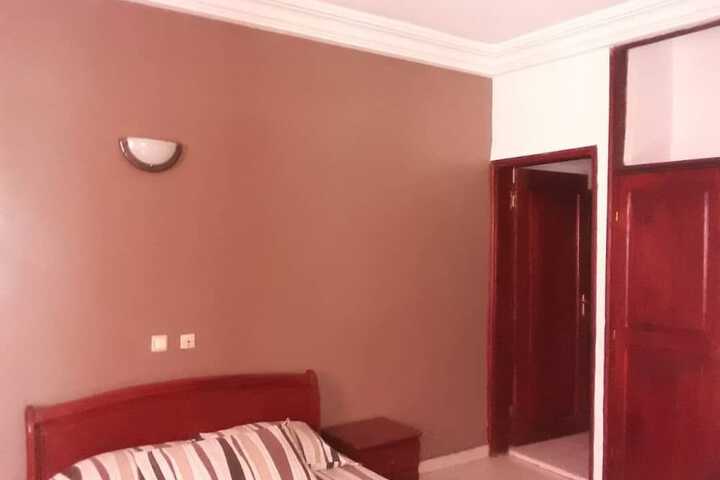 Room 6 of 15