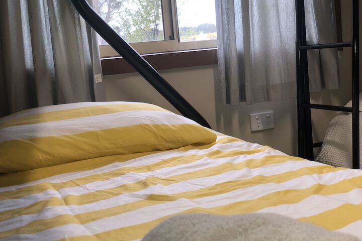 Room 9 of 140