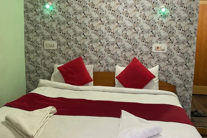Room 21 of 38