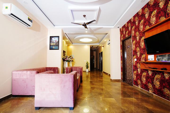 Hotel Interior 6 of 37