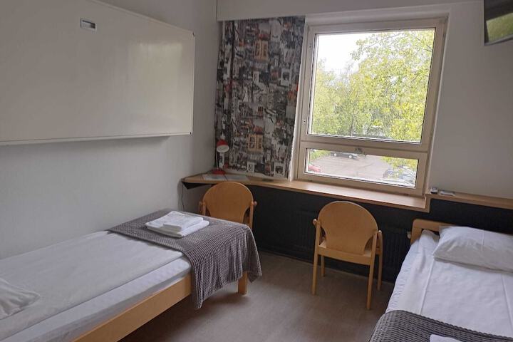 Room 8 of 29