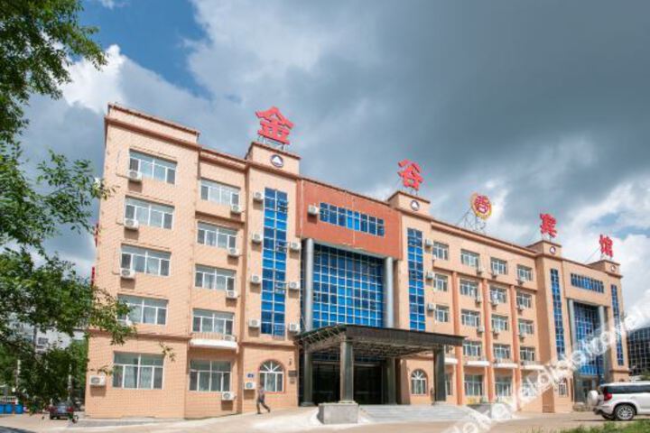 Hotel 8 of 25