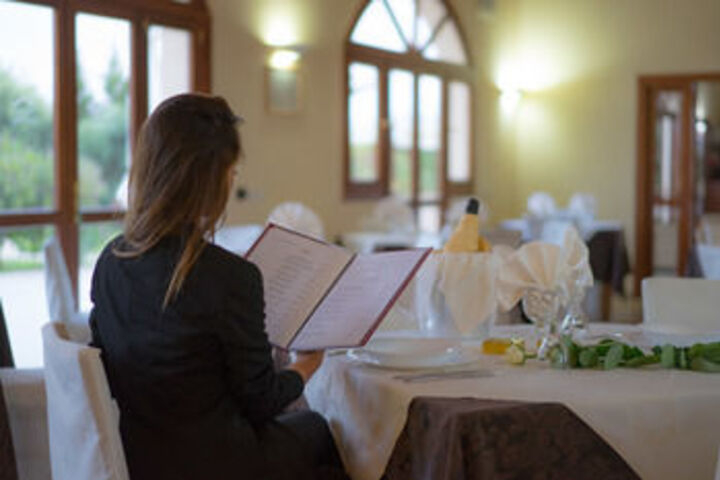 Dining 74 of 88