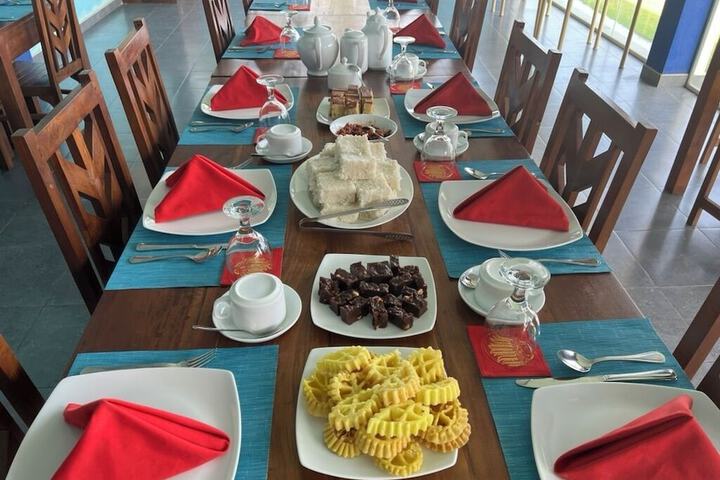 Breakfast/Coffee Service 29 of 35
