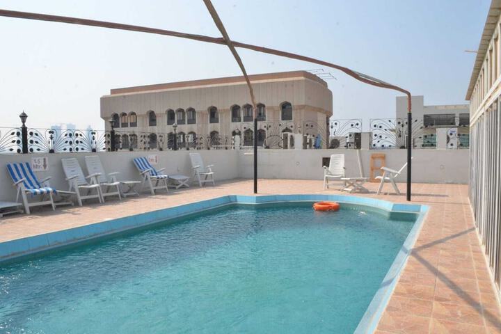 Hotel Pool