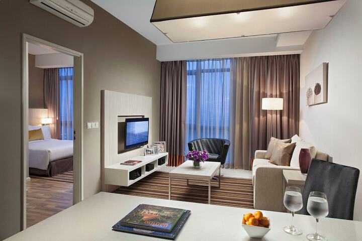 Room 18 of 38