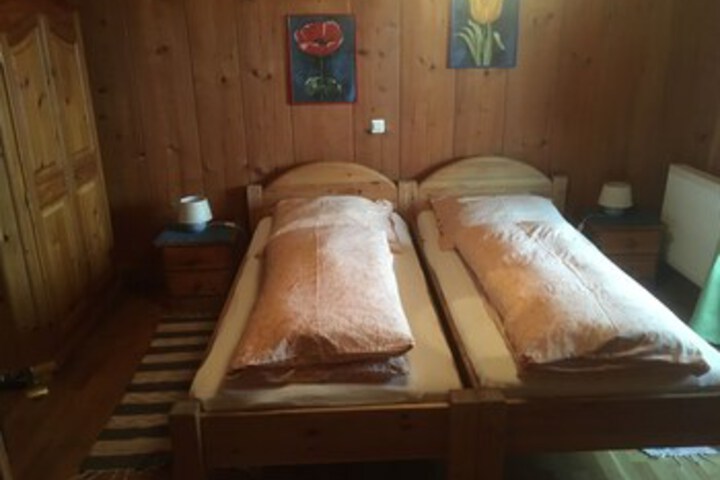 Room 15 of 18