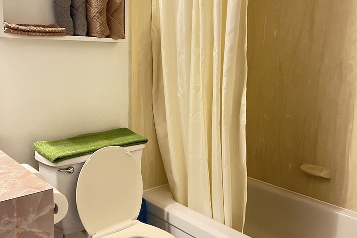 Room 14 of 18