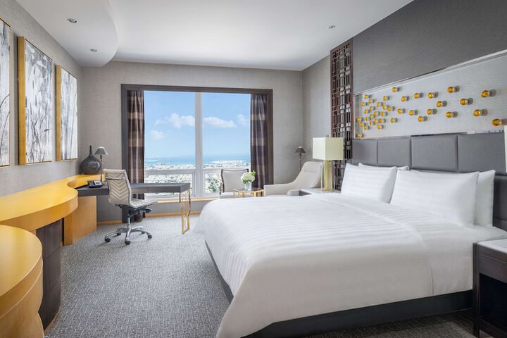 Room 40 of 121