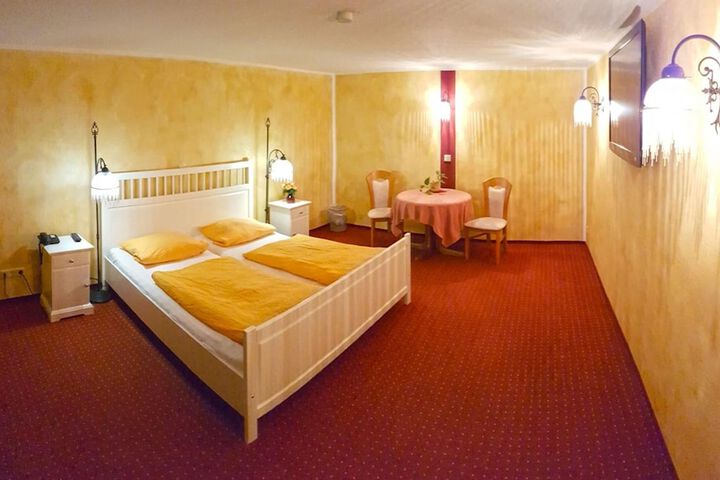 Room 6 of 41