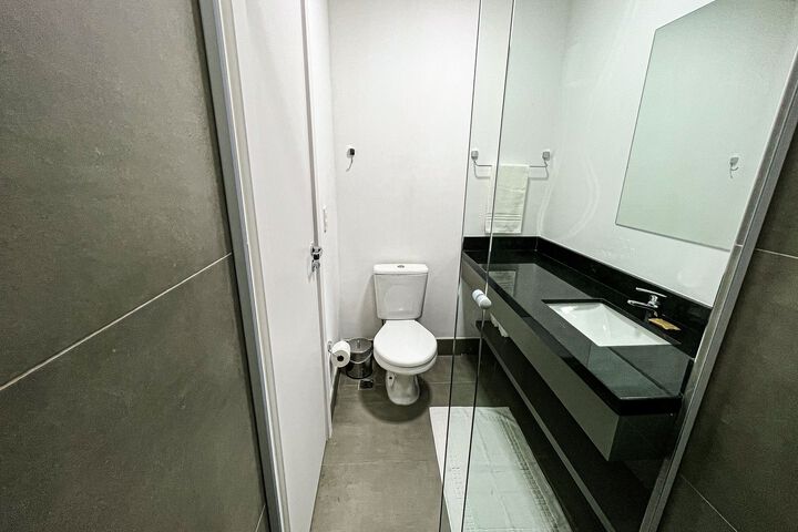 Room 4 of 21