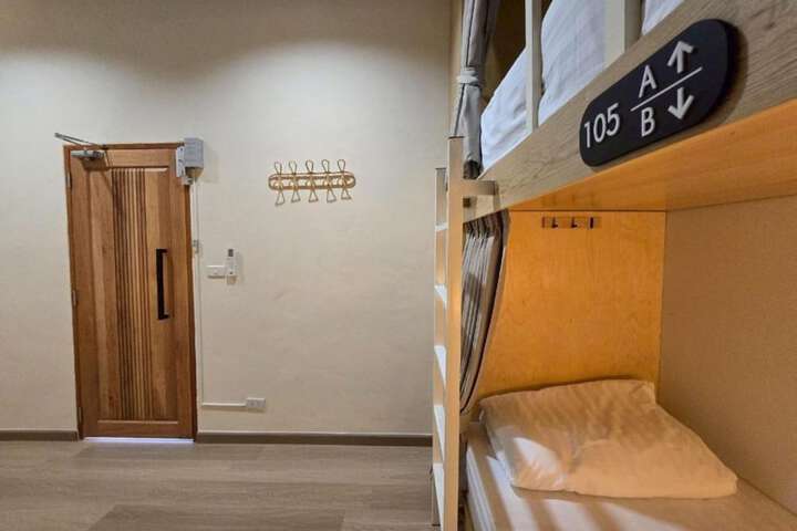 Room 50 of 86