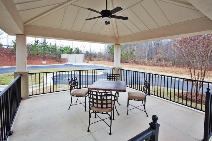 BBQ/picnic area