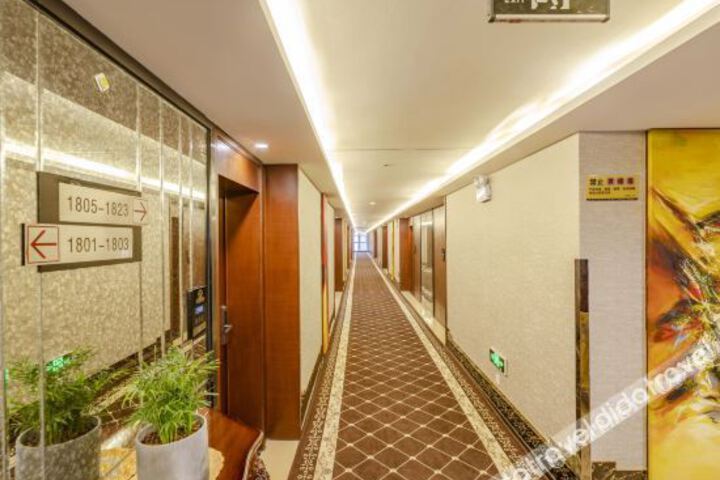 Hotel Interior 26 of 38