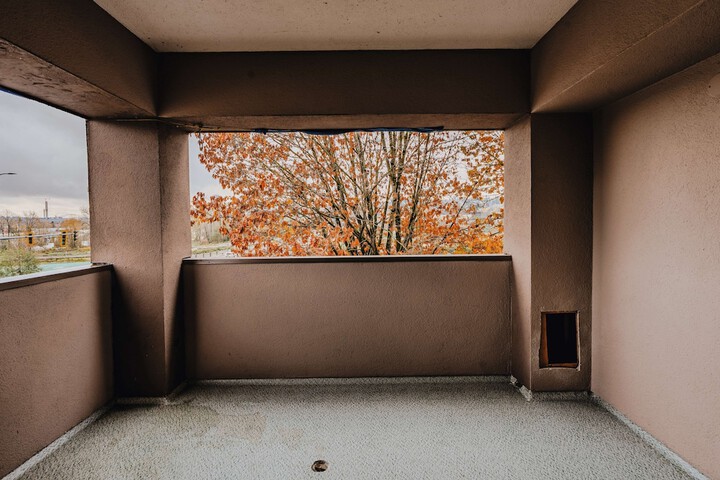 Room 41 of 68