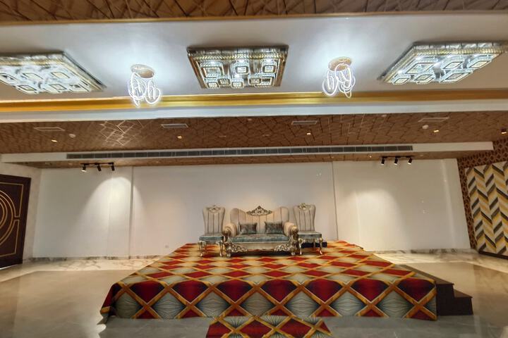 Ballroom/Hall 66 of 94