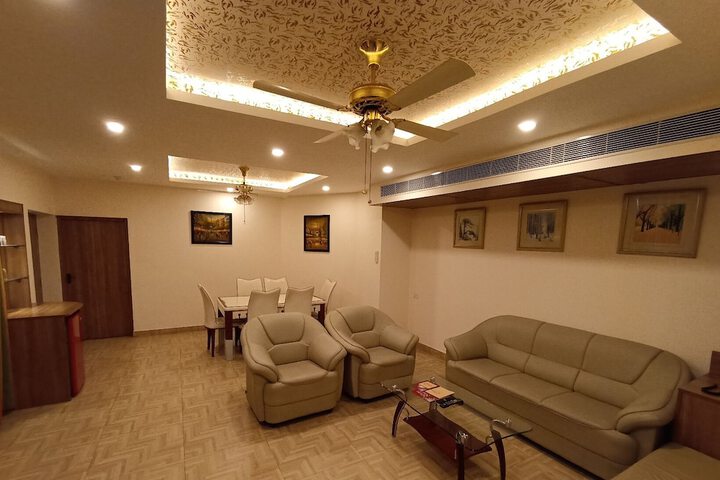 Room 16 of 30