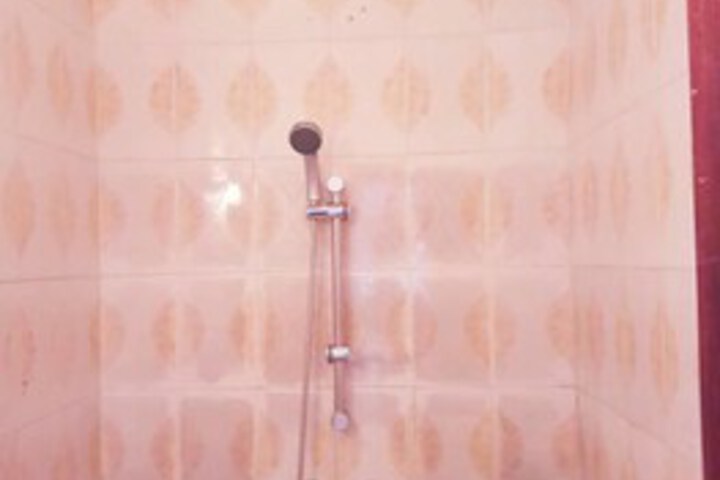Room 2 of 11