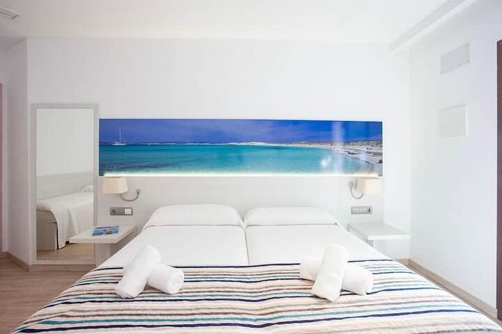 Room 21 of 143