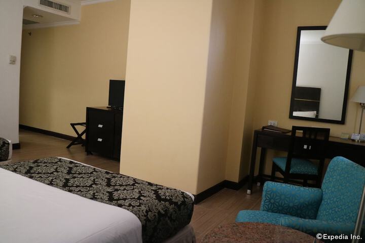 Room 18 of 79